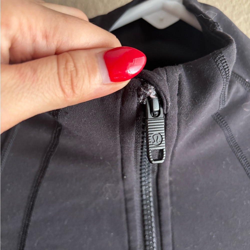 Lululemon Define Black Jacket size 2 - Picture 4 of 8